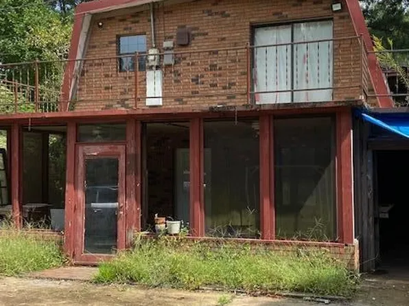 2242 New Hope Rd, Columbus, MS 39702