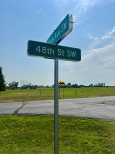 48th & Illinois, Huron, SD, 57350