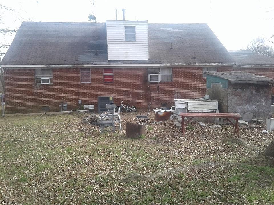 2nd image of 563 Beech Dr