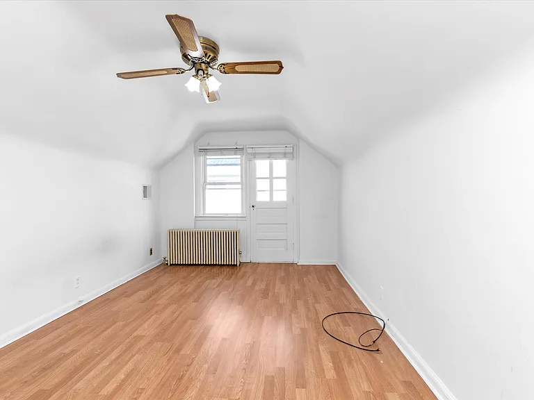 1645 New Hyde Park Dr — Photo 2