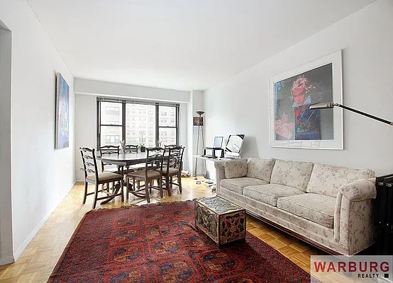 Rented by Warburg | media 25