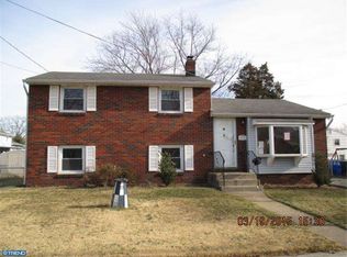 271 McClelland Ave, Bellmawr, NJ 08031