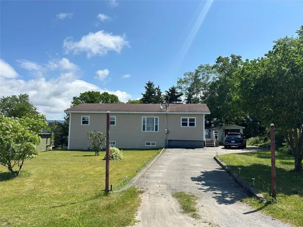 10 Mcleods Lane, Pasadena, NL A0L1K0