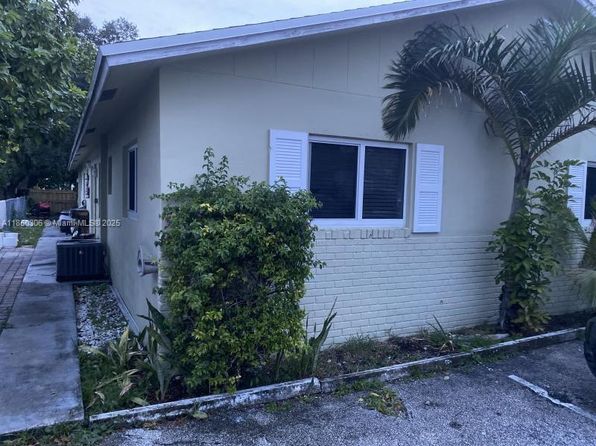 2407 SW 42nd Ave #A
