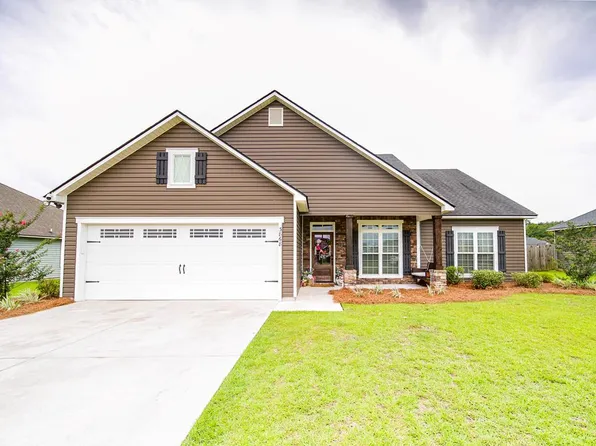 3868 Karaline Cir, Valdosta, GA 31605