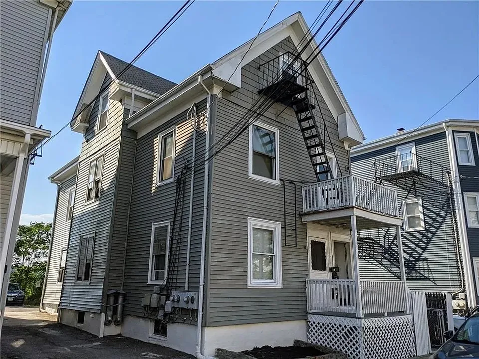 95 Ridge St #3