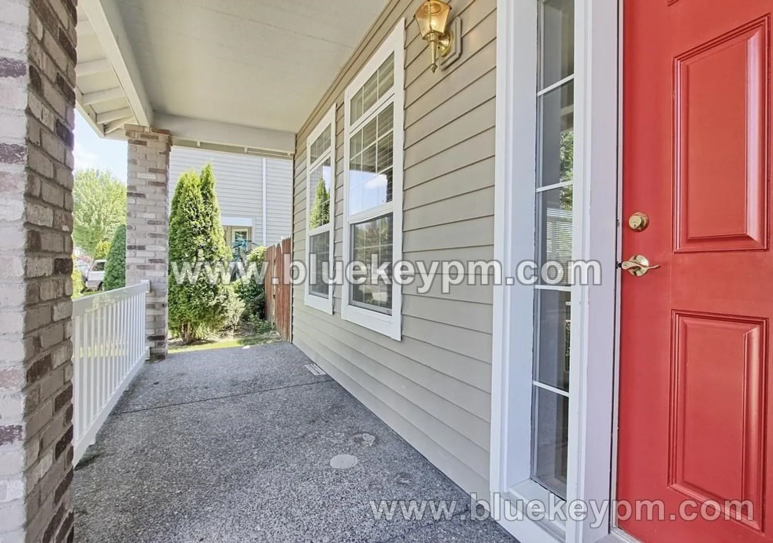 Battle Ground Home with 4 Bed, 2.5 Bath and Den/Office — Photo 2