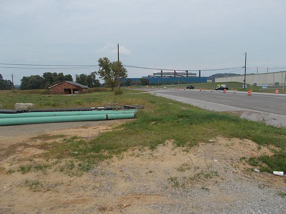 4th image of 5915 Highway 42