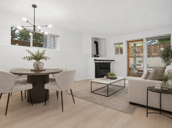 3250 W 4th Ave #3, Vancouver, BC V6K 1R9