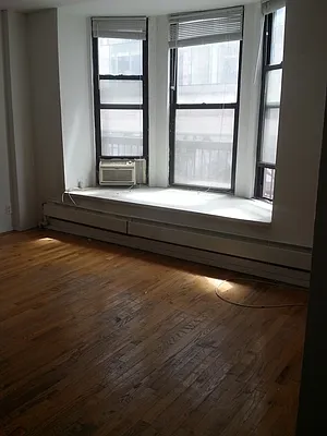 Rented by High Line NYC Realty Group | media 10