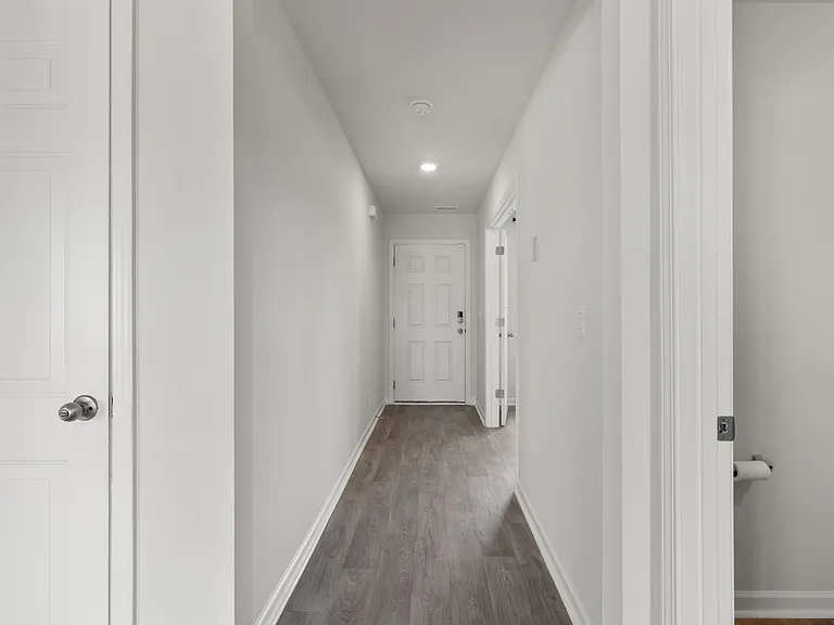 109 W Farm Loop — Photo 7