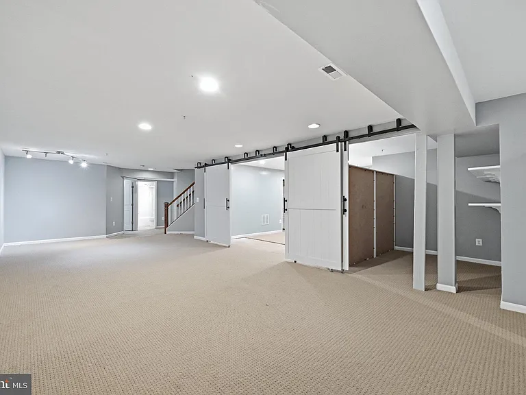 13131 Clarksburg Square Rd — Photo 37