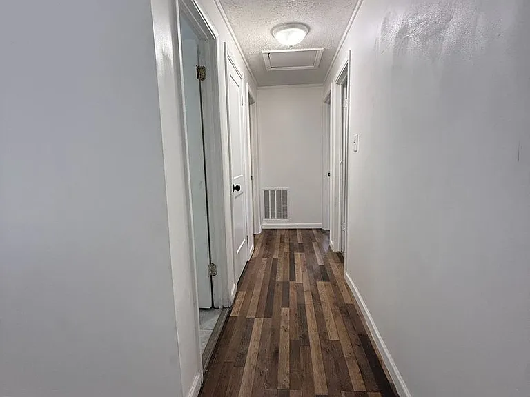 806 Armory Dr #B — Photo 19