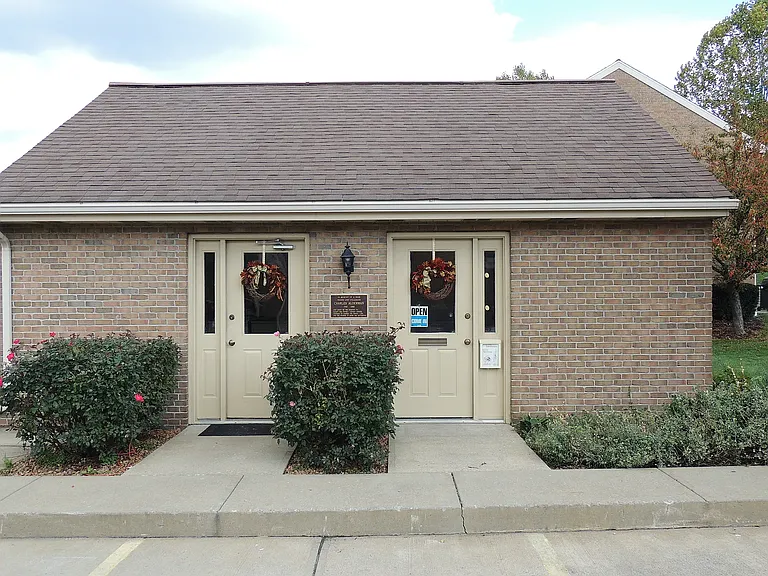 Braemar Office and on-site Laundry facility.