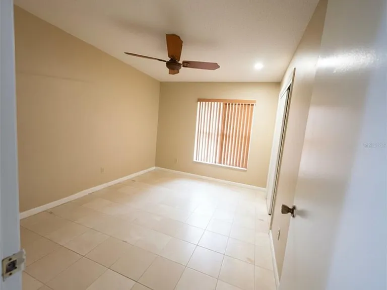 208 Shady Holw — Photo 6