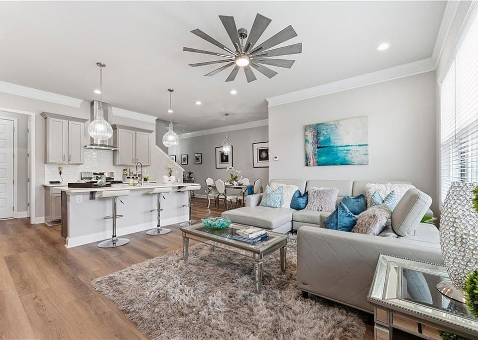 1st image of 3368 Sarah Trl #5