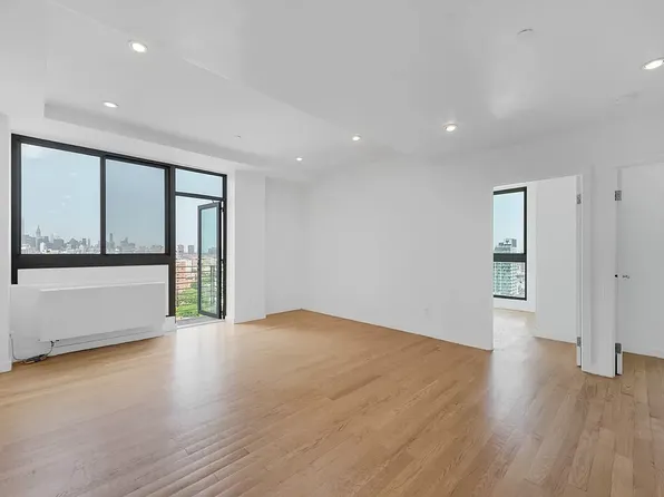 38 Delancey St #8A, New York, NY 10002