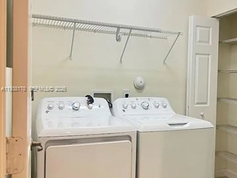 191 SE 35th Ave #191 — Photo 31