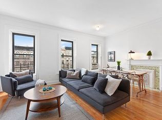 208 8th Ave #3, Brooklyn, NY 11215