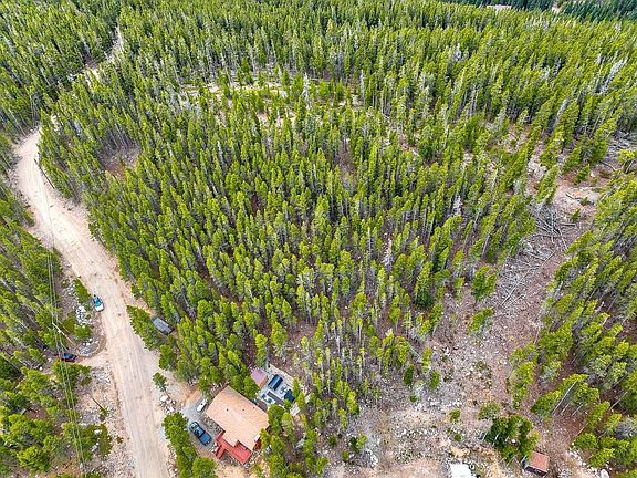 4th image of 935 Silver Creek Rd