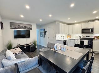 184 Sumner St #3A, Boston, MA 02128
