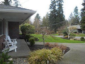 3rd image of 2121 Vista Ave SE