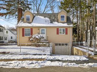19 Melba Way, Hyde Park, MA 02136