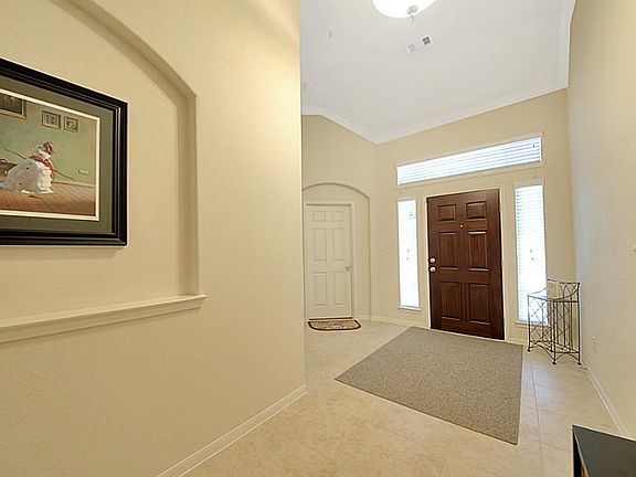 4th image of 11911 Obsidian Ln