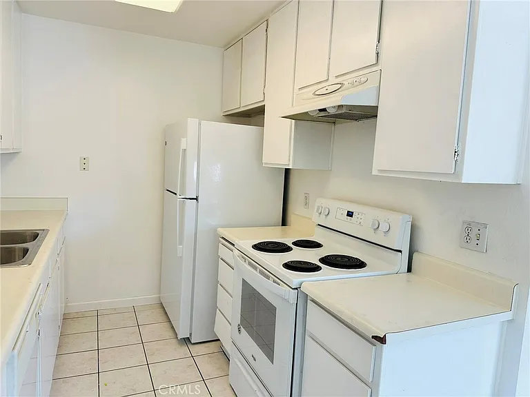 10914 Rincon St — Photo 7