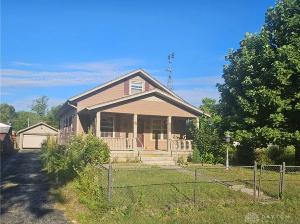 33 Cherokee Dr, Dayton, OH 45417