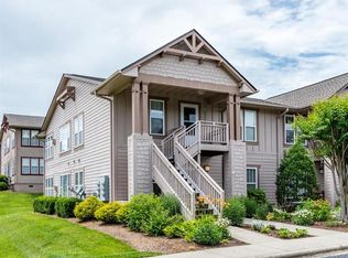 2101 Deermouse Way, Hendersonville, NC 28792