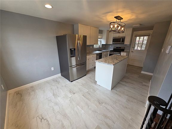 2nd image of 339 Avenue A