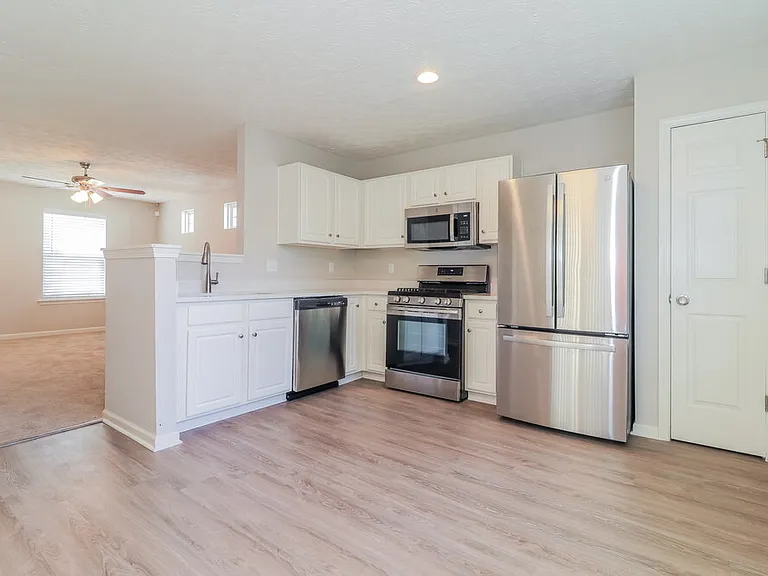 141 Oak Grove Pl — Photo 13