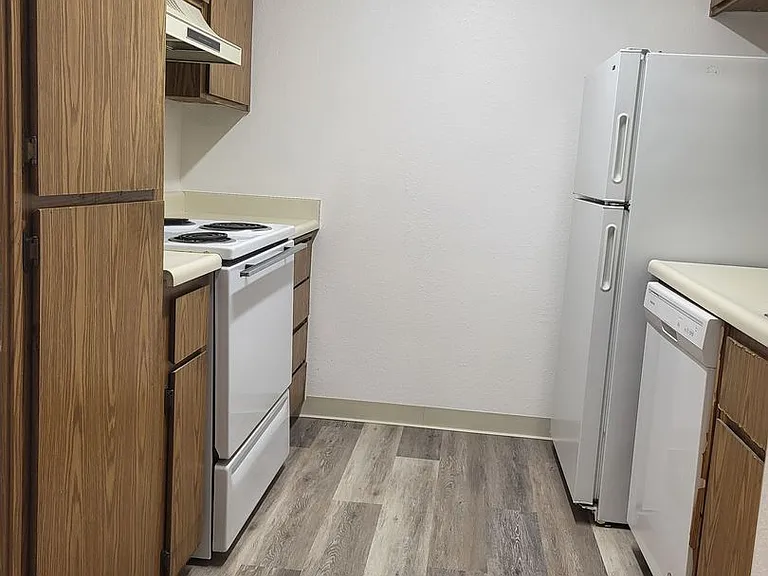 818 E Tabor Ave — Photo 10
