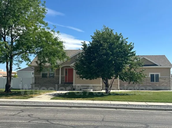 3041 W 3450 N, Farr West, UT 84404