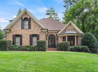 2805 Shady Valley Dr NE, Atlanta, GA 30324