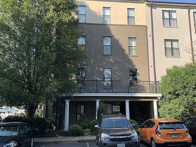 770 Walker Sq #1A — Photo 9