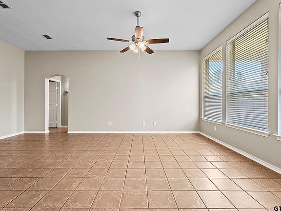 5th image of 5924 Pine Cone Ln