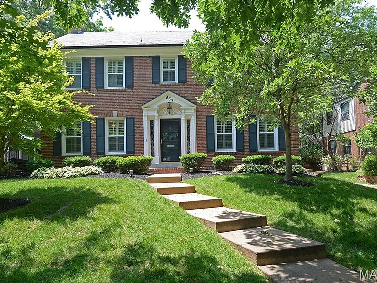 937 S Bemiston Ave — Photo 1