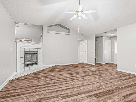 4th image of 4681 Autumndale Dr