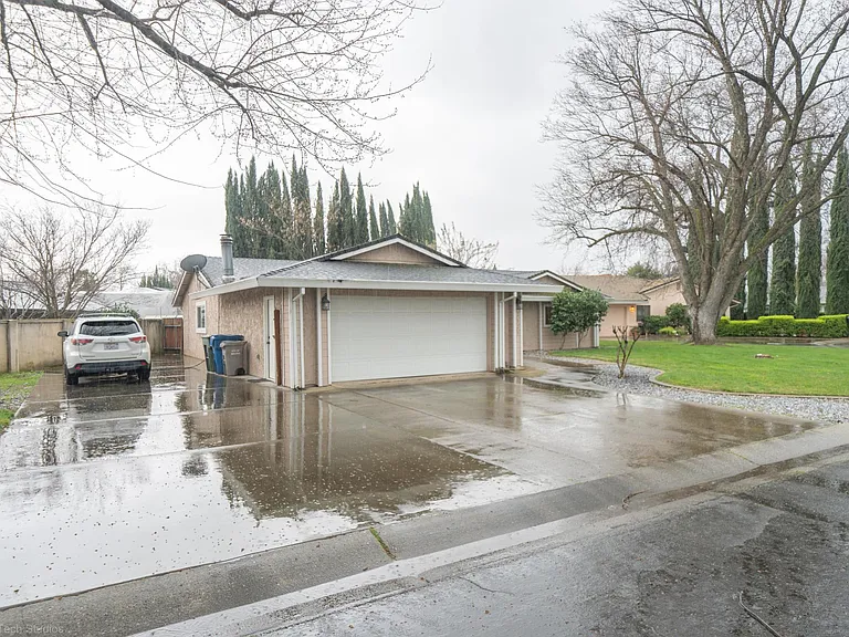2925 Cove Point Ct — Photo 6