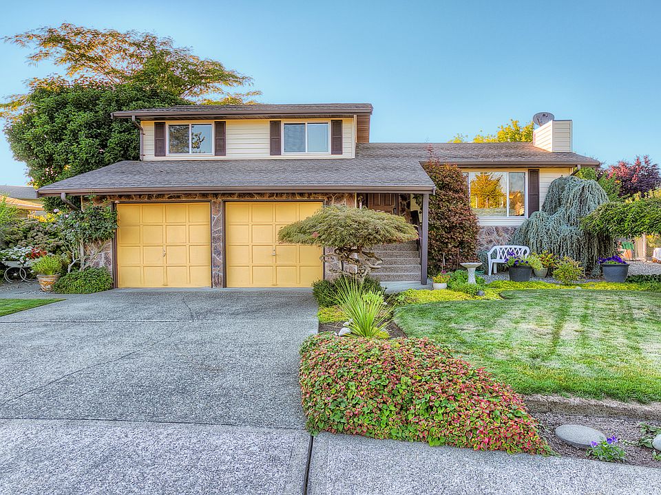 1st image of 15209 63rd Street Ct E