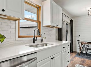 8589 Granada Ave S, Cottage Grove, MN 55016