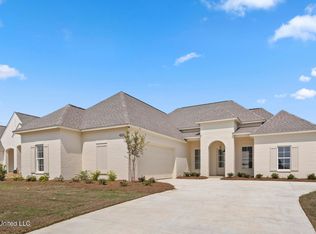 484 Aurora Cir, Canton, MS 39046