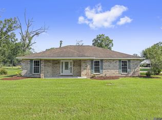 8785 Wesley St, Denham Springs, LA 70726