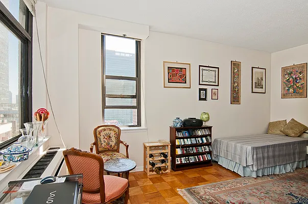 Sold by Noble Realty | media 11