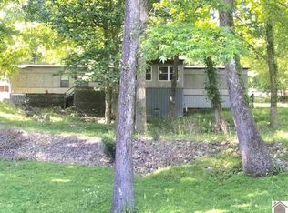 68 Hillside Cir, Cadiz, KY 42211