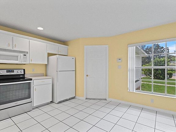 5th image of 2830 La Cita Ln