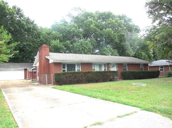 1302 Eileen St