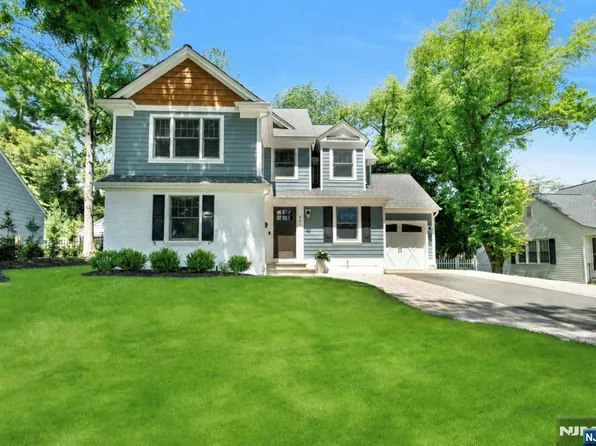 601 Ackerman Ave, Ho Ho Kus, NJ 07423